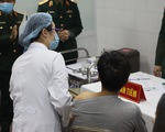 Việt Nam thêm 2 ca COVID-19, sức khỏe 3 người tiêm tình nguyện đầu tiên ổn định