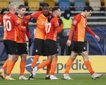 Lại thua đội bóng Ukraine, Real gặp khó ở Champions League
