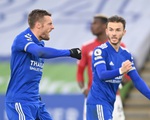 Man Utd bị Leicester cầm chân sau hai lần dẫn trước