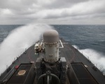 NÓNG: 2 tàu khu trục Mỹ mang tên lửa dẫn đường cùng tiến vào eo biển Đài Loan