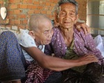 Cuộc đoàn tụ nghẹn ngào sau 47 năm thất lạc của 3 chị em trên dưới 100 tuổi