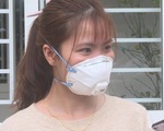 Niềm vui vỡ òa với nữ bệnh nhân nhiễm corona trong ngày xuất viện