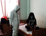 Nữ nhân viên lễ tân bị lây nhiễm virus corona khỏi bệnh, được xuất viện