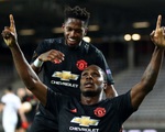 Ighalo tỏa sáng giúp Manchester United đặt một chân vào tứ kết