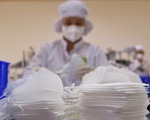 Đeo khẩu trang nơi công cộng: ‘Không nhất thiết là khẩu trang y tế’