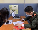 Triệu tập cô gái tung 