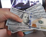 Ngân hàng Nhà nước chính thức hạ giá bán đồng bạc xanh, USD 