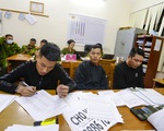 Bắt khẩn cấp 3 thanh niên cho vay nặng lãi 208%/tháng