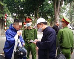 Tập trung đông người nơi công cộng: phạt 10 triệu/người, vứt khẩu trang ra đường: 7 triệu