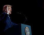 Ông Trump dành lương quý IV quyên góp chống dịch virus corona