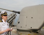 Bên trong tuần dương hạm USS Bunker Hill đang ghé thăm Đà Nẵng