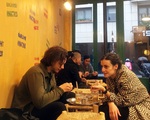 Paris có một... cà phê vỉa hè chất Việt