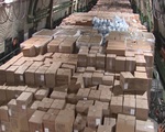 Mỹ chấp thuận viện trợ từ Nga, máy bay chở đầy thiết bị y tế sắp hạ cánh