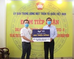 Hơn 500 triệu đồng tiếp sức BV Bạch Mai khống chế dịch COVID-19