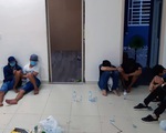 22 người thuê chung cư, đóng kín cửa để đánh bạc
