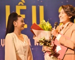 Kiều Minh Tuấn - Cát Phượng nhận Cánh diều, ban tổ chức xin lỗi nhầm tên bé Ngân Chi