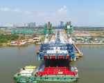 Lắp những dây văng đầu tiên trên cầu Thủ Thiêm 2