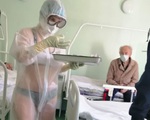 Y tá mặc đồ lót nhìn 