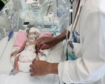 Mổ cứu sống trẻ sinh non, nhẹ ký bị tắc ruột ngay khi rời bụng mẹ