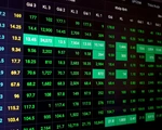 Tiền ào ạt vào chứng khoán, VN-Index lấy lại những gì đã mất trong 2 tháng qua