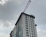‘Cắt ngọn’ tầng 18 tòa nhà 8B Lê Trực