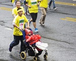 Bức thư đẫm lệ của người cha 5 năm đẩy con trai bại não dự 40 giải marathon để tìm điều kỳ diệu