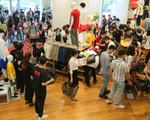Vừa khai trương, cửa hàng Uniqlo Vincom Landmark 81 đã thu hút lượng lớn khách