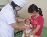 Người thân bỏ quên bé 19 tháng tuổi trên xe hơi ngoài nắng, bé hôn mê