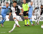 Ronaldo xác lập kỷ lục ghi bàn, Juventus tiệm cận chức vô địch Serie A