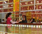 Vàng một tuần tăng giá ngoài tưởng tượng, nhưng kiếm lời coi bộ khó