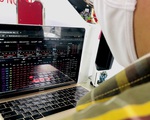 Giá giảm mạnh, chứng khoán kích hoạt bán tháo