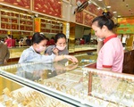 Giá vàng miếng SJC lại lên sát ngưỡng 58 triệu đồng/lượng