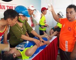 Nhiều VĐV ngất xỉu tại giải marathon ở Lý Sơn, 2 người phải đưa vào bờ cấp cứu
