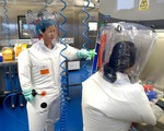 Phóng viên Mỹ tham quan phòng thí nghiệm bị cáo buộc rò rỉ virus corona ở Vũ Hán