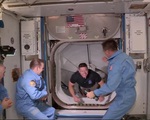 Tàu con thoi Crew Dragon của SpaceX rời ISS về Trái đất