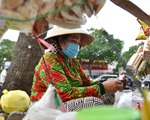Hàng rong thêm lao đao vì dịch