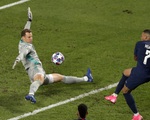 Tiền nhiều, PSG chỉ mua được Neymar, sao mua nổi Neuer!