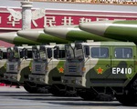 Trung Quốc phóng hai tên lửa ra Biển Đông để 