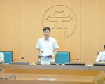 Lãnh đạo Hà Nội lo lắng khi người dân vô tư ăn uống ngoài hàng quán
