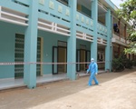 Người mới mất mắc COVID-19, đám tang bị dừng, người qua viếng đi cách ly luôn