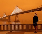 Bầu trời vùng Bay Area, California rực màu cam lửa