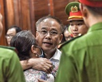 Nói lời sau cùng, ông Nguyễn Thành Tài khóc nghẹn xin lỗi mẹ và nhân dân TP.HCM