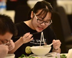 Phở đậm tình tặng y bác sĩ ngày rời TP.HCM