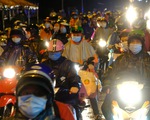 Cảnh sát dẫn đường gần 8.000 người từ Đồng Nai, Bình Dương đi xuyên đêm về Tây Nguyên