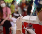 Tiêm vắc xin cho trẻ: Tiếp tục ngóng chờ giải đáp từ Bộ Y tế