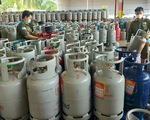 Từ ngày mai 1-11, giá gas bán lẻ sẽ trên 500.000 đồng mỗi bình 12kg