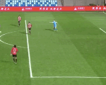 Video thủ môn Trung Quốc quăng bóng vô lưới nhà