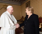 Thủ tướng Merkel thăm Giáo hoàng Francis trước khi mãn nhiệm