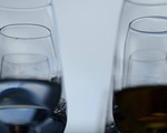 26 người chết do ngộ độc rượu ở Nga