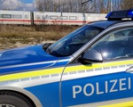 Đâm dao loạn xạ trên xe lửa ở Đức